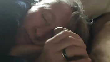 Amateur mature cocksucker Anezka only wants to be woken up in the morning with anal sex