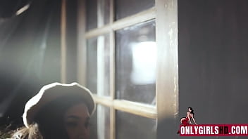 Bedding And Entering Amari Anne, Avery Black