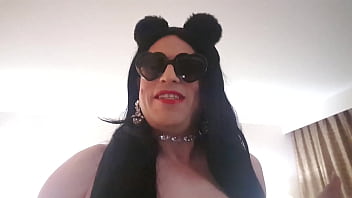 Saying Hi From A Hotel Room In Hawaii