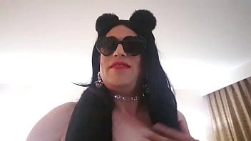 Saying Hi From A Hotel Room In Hawaii