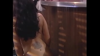 Asian beauty Avena Lee who is famous for her articles in popular blog &quot_Dear whore&quot_ recommends how shy guys can pull through their bashfulness and get acquainted with girl