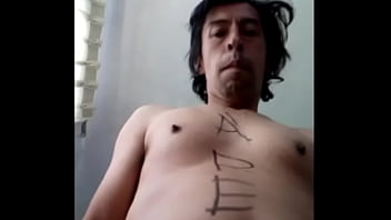 Eduardo Rodr&iacute_guez hace tributo hasta terminar