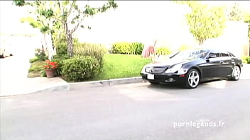 Nina Hartley se fait exploser par une grosse bite noire