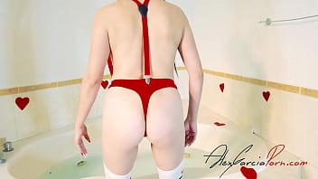 Fucking in the jaccuzzy for valentines day she make me a special fuck and she eats my dick like never porn in spanish - cecilia cortez