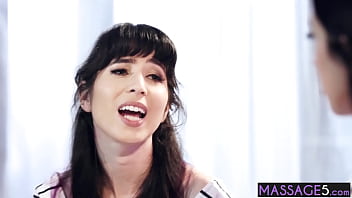 After massage babes Serena Blair and Alex Coal started hardcore fingering