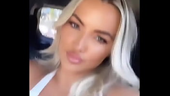Lindsey Pelas Cleavage