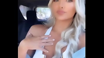 Lindsey Pelas Cleavage