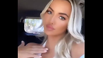 Lindsey Pelas Cleavage