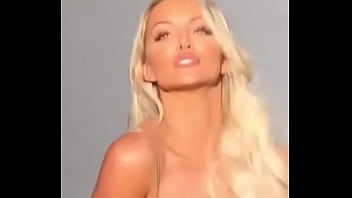 Lindsey Pelas Shaking Her Tits