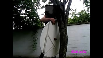 Une table de jardin pour ma bite 001