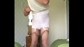 Dressing - Johanna Clayton