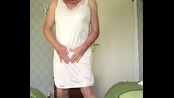 Dressing - Johanna Clayton