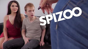 Leopard Hottie Canela Skin Gratifying Anal Sex