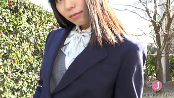 ミニスカ女子高生のエッチな手ブラ誘惑。[buna 002]