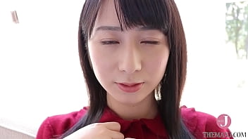 白い肌に白い下着の美女のしなやかな身体捌き [bunc 003]