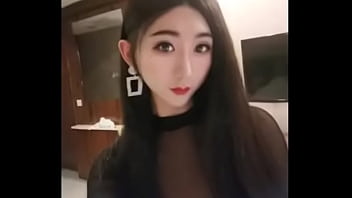 国产CD伪娘小乔性感黑丝被干