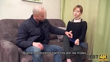 DEBT4k. Deudor paga sus deudas usando boca y vagina tiernas