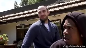 Asi&aacute_tica gostosa fudida pelos negros pirocudos