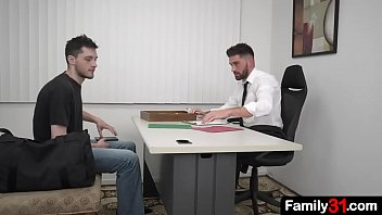 Stepdad is not complaining, he&rsquo_s actually enjoying it!