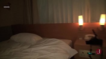 某イベントで知り合ったA子ちゃん。カラダをくねくねさせてじわじわアソコを濡らす高感度妄想ドスケベな姿に大コーフン!!