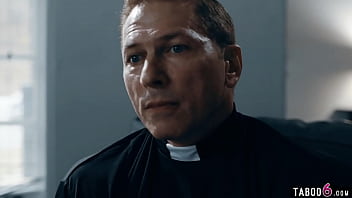 Anal virginity of teen Gia Derza taken by a dirty priest