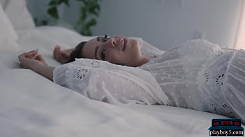 Latina teen pornstar babe Alina Lopez solo and posing