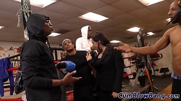 Babe in blowbang sucks black shlongs