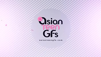 (AMATEUR) Busty Chinese MILF gets fucked by her husband at home