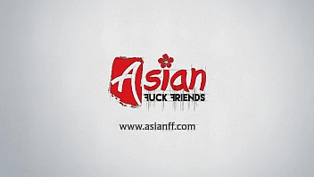 Japanese teen in an amateur cock-sucking session