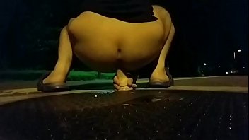 夜中の公園で露出配信オナニー[2/2] 2020.10.02