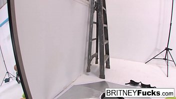 Sexy photo shoot with Britney Amber leads to masturbation!