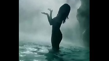 【t.】japanese sexy dance big boobs