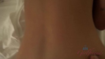 Banging Pornstar Bella Rose inside a Hotel room (Filmed POV Amateur Style)