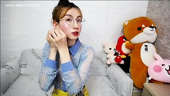 ABC029 Petite erotic secretary Abby Kitty in sexy stockings ,high heels masturbation and cumshot ,semen d.