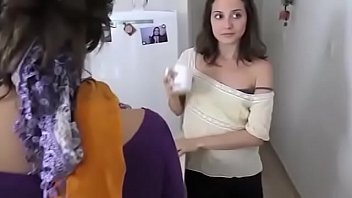 Ziper (Brazilian Lesbian short film)