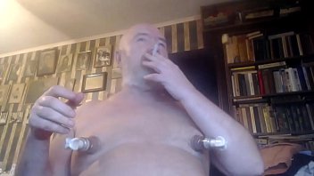 NIKOLAY SKOVORODA jerks off his big nipples and micropenis