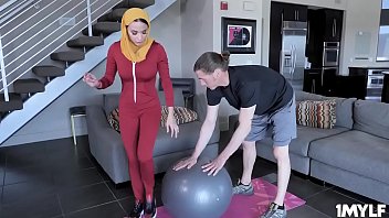 Stud strokes his cok deep inside Anissa Kates milf pussy