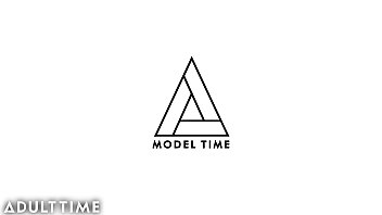 MODEL TIME - Girlfriend Stories: Sophie Ladder &amp_  Luna Sapphire