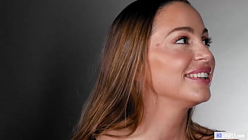 Abigail Mac and Reagan Foxx Have Lesbian Sex