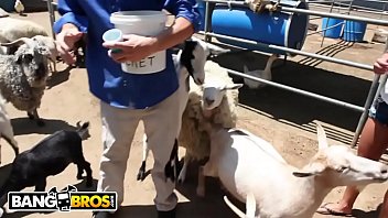 BANGBROS - Sexy Pornstars Invade Famous &amp_ Fuck keeper