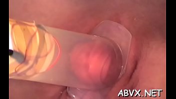 Pungent gal gets her fingers busy as she strips