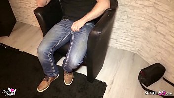 Schwarzer Freier zieht Kondom einfach runter - Deutsch Teen Hure Anni