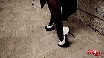 BDSM-Erfahrungsbericht: Ein Cuckold-Sklave C3 berichtet &uuml_ber seine Erfahrungen -- Teil 4 - Fremder Saft