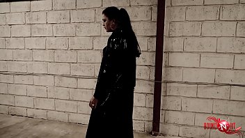 BDSM-Erfahrungsbericht: Ein Cuckold-Sklave C3 berichtet &uuml_ber seine Erfahrungen -- Teil 4 - Fremder Saft