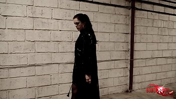 BDSM-Erfahrungsbericht: Ein Cuckold-Sklave C3 berichtet &uuml_ber seine Erfahrungen -- Teil 4 - Fremder Saft