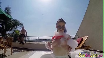 Big booty slut gets railed