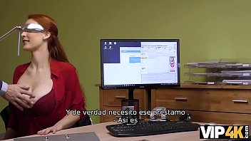 VIP4K. Isabella le da a su vagina afeitada por follar para obtener un gran pr&eacute_stamo