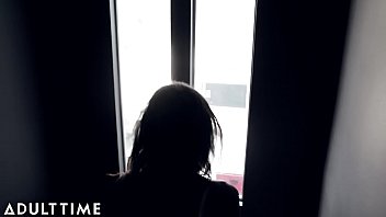 ADULT TIME Beautiful Couple Casey Kisses &amp_ Kylie Le Beau Express Passion