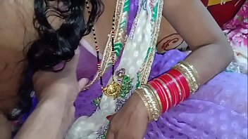 पड़ोस वाली भाभी के रूम में जाकर चूचियां दबा दी भाभी ने लपक कर लिया अन्दर