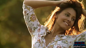 Czech MILF beauty Anetta Keys in solo striptease porn